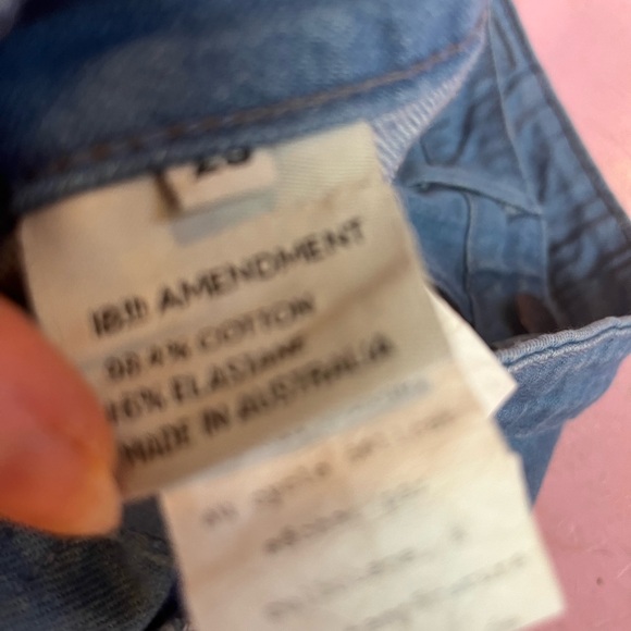 18th amendment “lolobrigida” jeans with ❤️ pkts - Picture 3 of 4